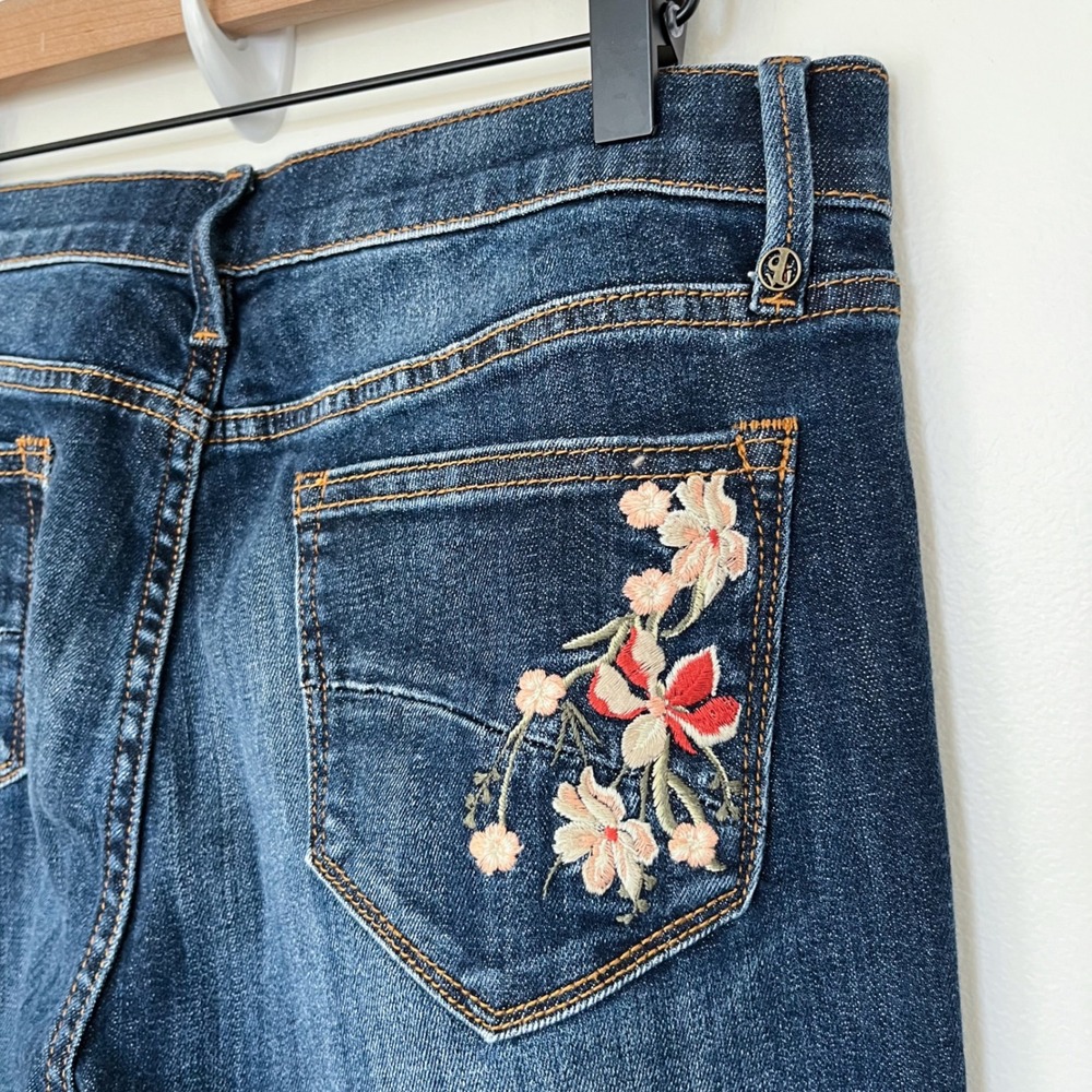 Free People x Driftwood Farrah Floral Embroidered Wide Leg Flare Jeans Womens 30 - Picture 8 of 16